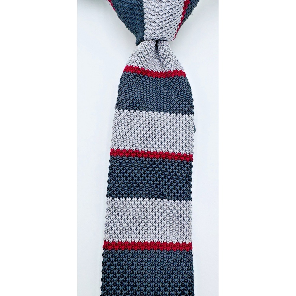Banana Republic Sock Tie Men 57x2 Gray Red Stripe Designer